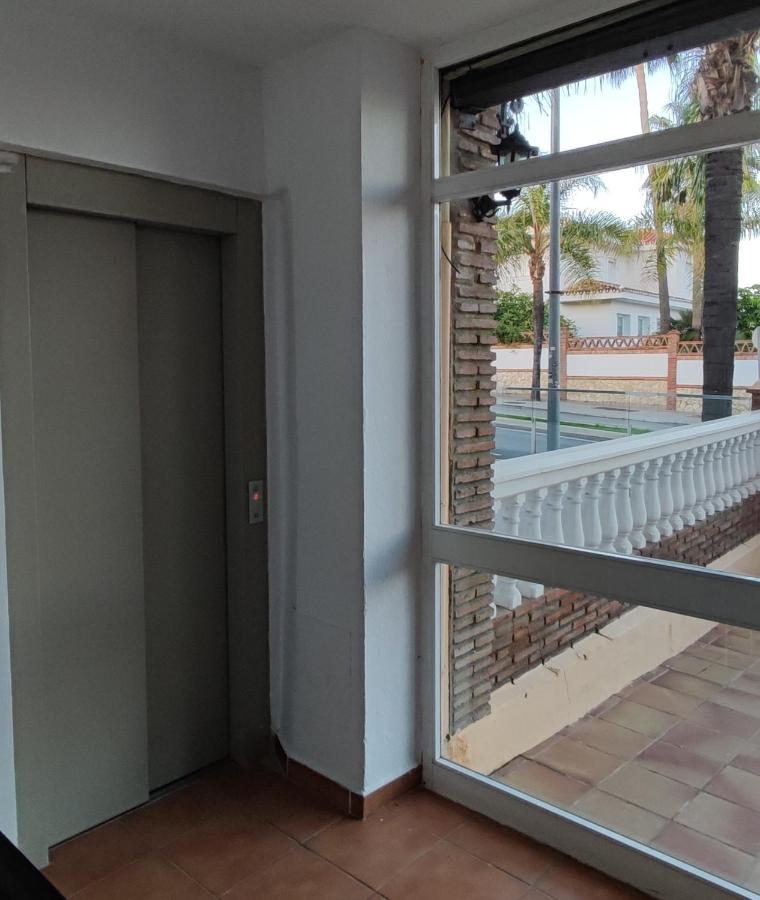 Apartamento Omega Ll Apartment Торемолинос Екстериор снимка